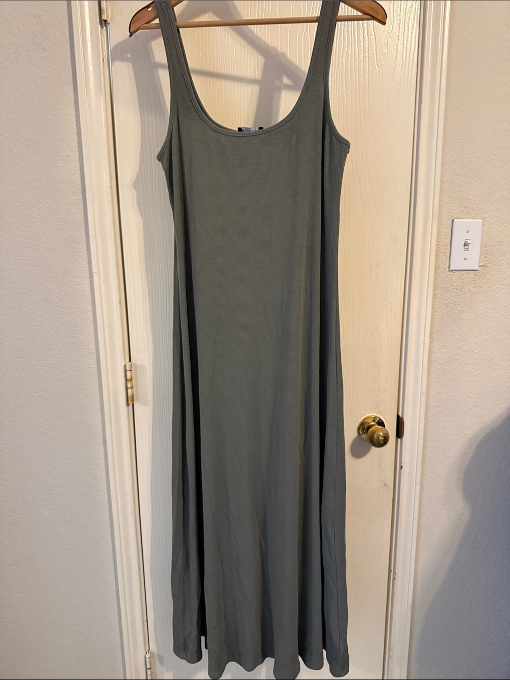 Women’s GAP Scoop Neck Maxi Dress in Slate Gray